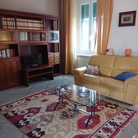 Appartamento Con Incantevole Vista Mare Livorno Exterior foto